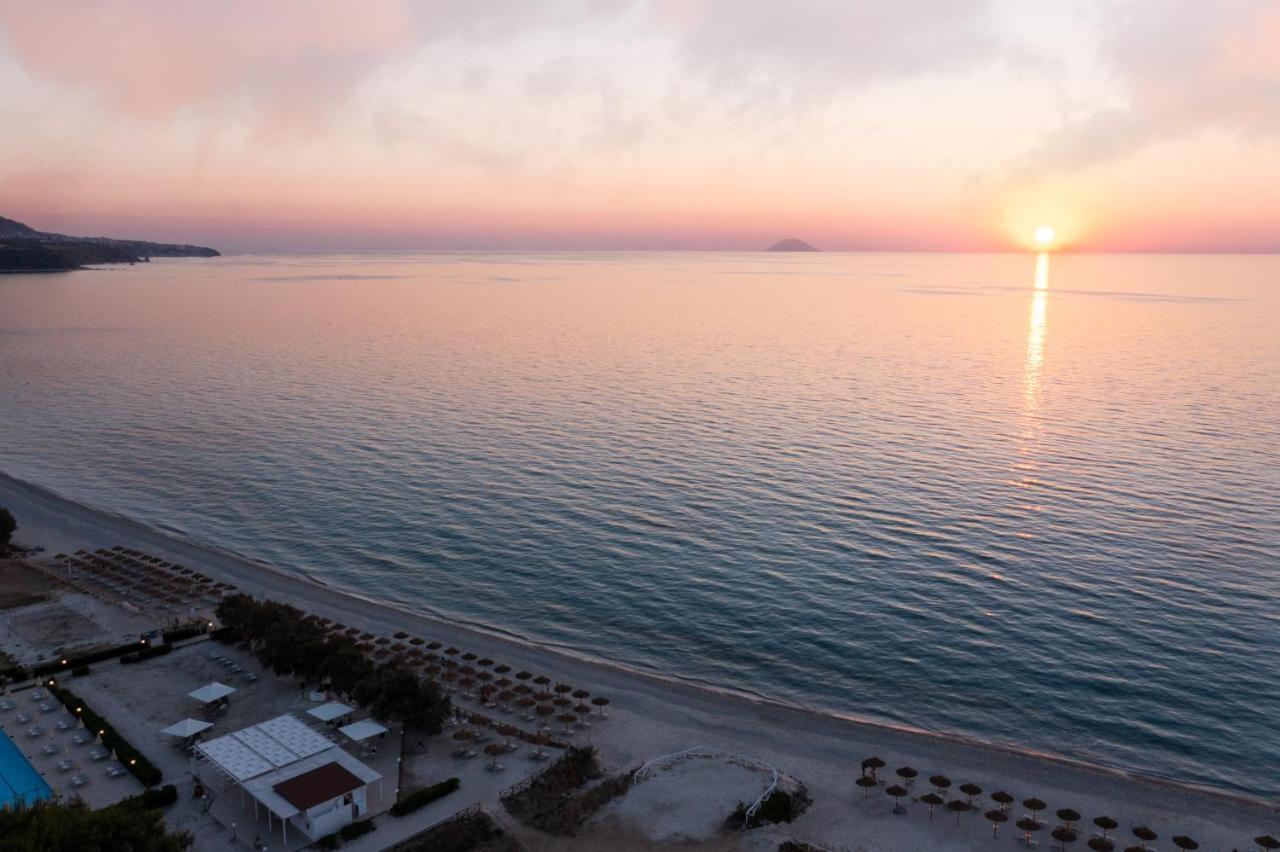 Hotel Voi Le Muse Essentia Zambrone Esterno foto