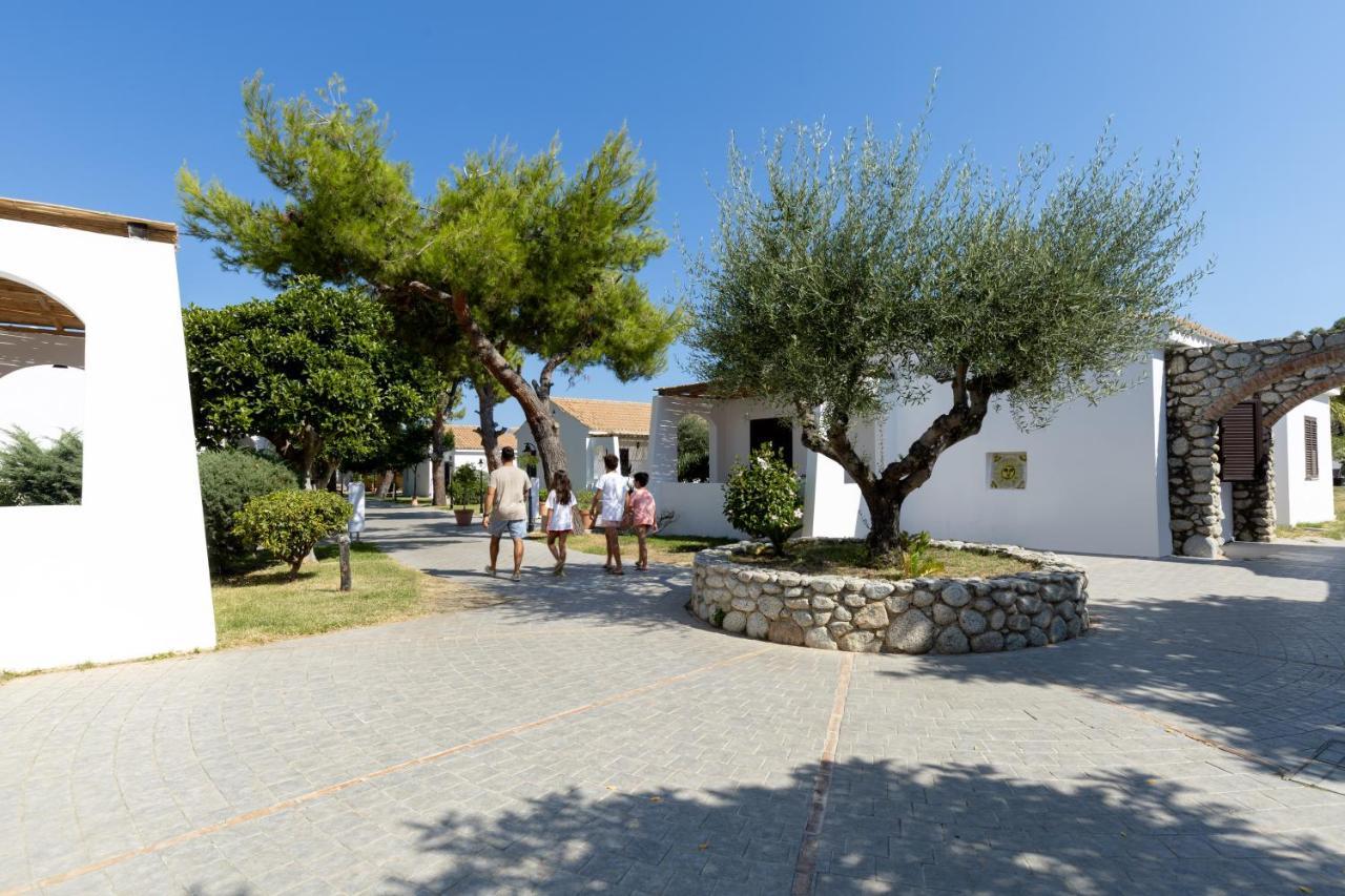 Hotel Voi Le Muse Essentia Zambrone Esterno foto